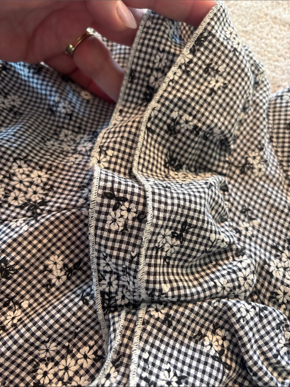 The Shirt by Rochelle Behrens Black and White Gingham Floral Ruffle Blouse Sz L - Picture 4 of 7